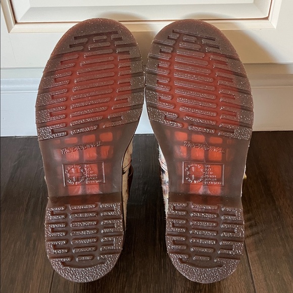 NWT Dr. Martens Genuine Calf Hair Mary Janes - Picture 9 of 9